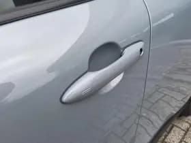 Toyota Corolla thumbnail 36