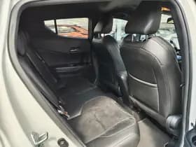 Toyota C-HR thumbnail 31