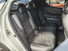 Toyota C-HR thumbnail 32