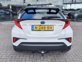 Toyota C-HR thumbnail 7