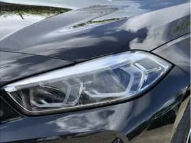 BMW 1 Serie 118i | M-Sport | Panorama | 18'' | Stuur + Stoelverw. | Camera | Comfort Access thumbnail 4