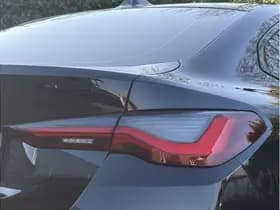 BMW I4 eDrive35 | M-Sport | Schuif-/Kanteldak | Camera | Stuur + Stoelverw. | HiFi | Elek. Trekhaak thumbnail 3