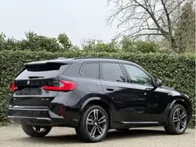 BMW X1 sDrive18i | M-Sport | Panorama | Harman/kardon | Elek. stoelverst. | Camera | Driving ass. Plus | Trekhaak thumbnail 4