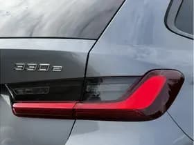 BMW 3 Serie Touring 330e | M-Sport Pro | 19'' | Camera | HiFi thumbnail 3
