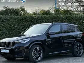 BMW X1 xDrive25e | M-Sport | Panorama | 19'' | Getint Glas | Camera