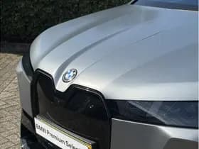 BMW IX xDrive60 | Frozen Grey | Bowers & Wilkins | M-Pro | Sky Lounge thumbnail 5