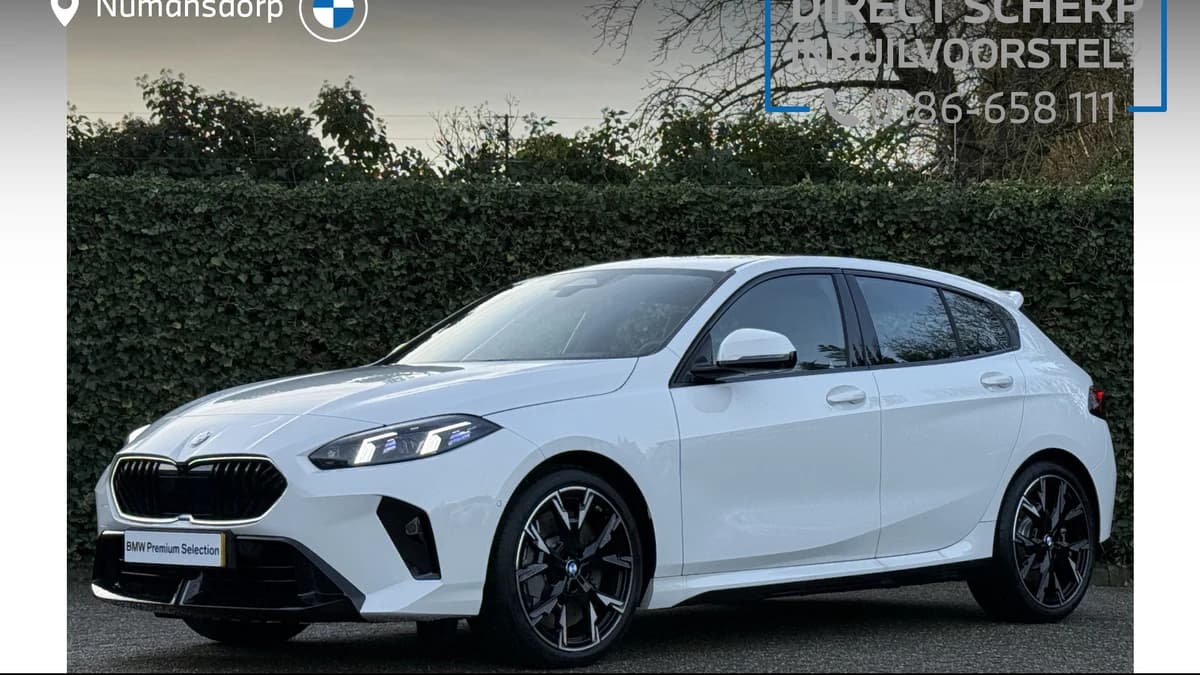 BMW 1 Serie 120 M-Sport Pro | 19'' | Stuur + Stoelverw. | Panorama | Head-Up — foto 1