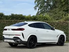 BMW X6 xDrive40i | M-Sport | 22'' | Panorama | Driv. Ass. Prof. | Harman/Kardon | Soft-Close thumbnail 3