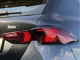 BMW 1 Serie 120 | M-Sport Pro | Panorama | Head-Up | Stoelverw. + Stuur verw. | 19'' | Comfort Access thumbnail 4