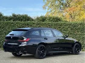 BMW 3 Serie Touring 330e M-Sport | Panorama | Trekhaak | 19" | Driving Ass. | 360 Cam | Memory Stoel thumbnail 3
