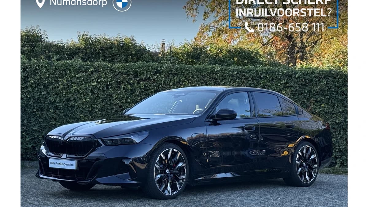 BMW 5 Serie 530e M Sport Pro | 21" | CoPilot | Panorama | Harmen/Kardon | Elek. Trekhaak | Stuurverw. + Stoelverw. Voor/Achter — foto 1