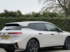 BMW IX xDrive60 | M-Sport Pro | Panorama Sky Lounge | Driv. Ass. Prof. | Harman/Kardon | Act. Steering thumbnail 2