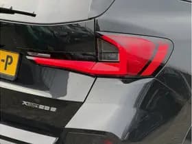 BMW X1 xDrive25e | M-Sport Pro | 19'' | Panorama | Stuur + Stoelverw. | Camera | Comfort Access | Elek. Trekhaak thumbnail 3