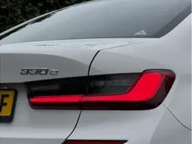 BMW 3 Serie 330e | High Exe | Leder | Camera | Stoelverw. | HiFi thumbnail 5