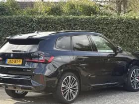 BMW X1 xDrive25e | M-Sport Pro | 20'' | Panorama | Stuur + Stoelverw. | Elek. Trekhaak | Camera