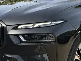 BMW X7 xDrive40i | M-Sport Pro | Panorama Sky Lounge | 23" | Massage | Harman/Kardon | Soft-Close | Act. Steering thumbnail 4