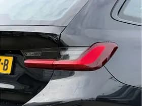 BMW 3 Serie Touring 320d | M-Sport | 19'' | Elek. Trekhaak | Comfort Access | Elek. Stoel verst. thumbnail 3