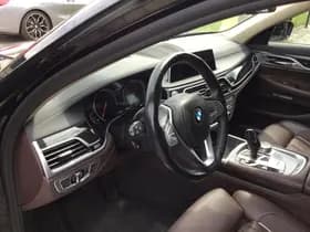 BMW 7-Serie thumbnail 10