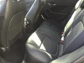 Jaguar I-Pace thumbnail 12