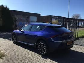 Kia EV6 thumbnail 3