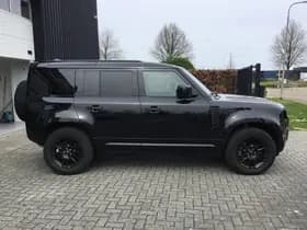 Land Rover Defender thumbnail 3