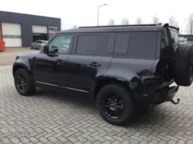 Land Rover Defender thumbnail 7