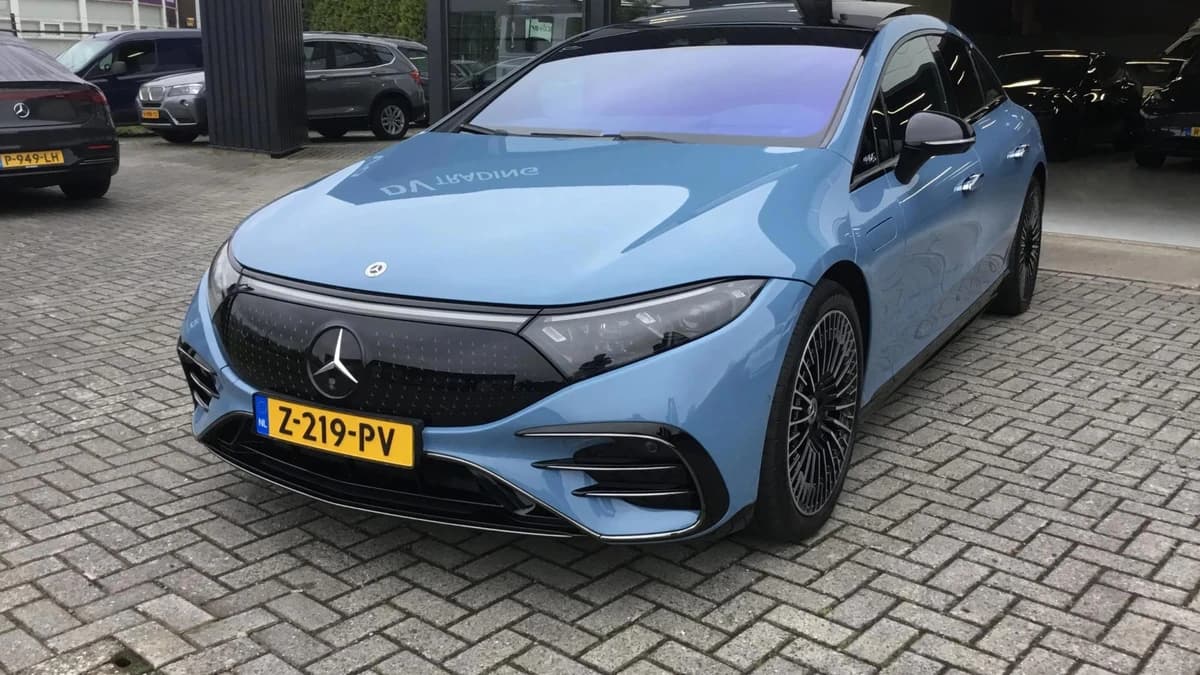 Mercedes-Benz EQS — foto 1