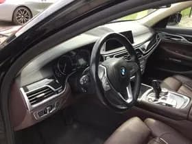 BMW 7-Serie thumbnail 11