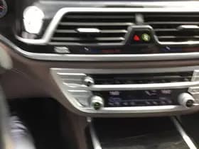 BMW 7-Serie thumbnail 14