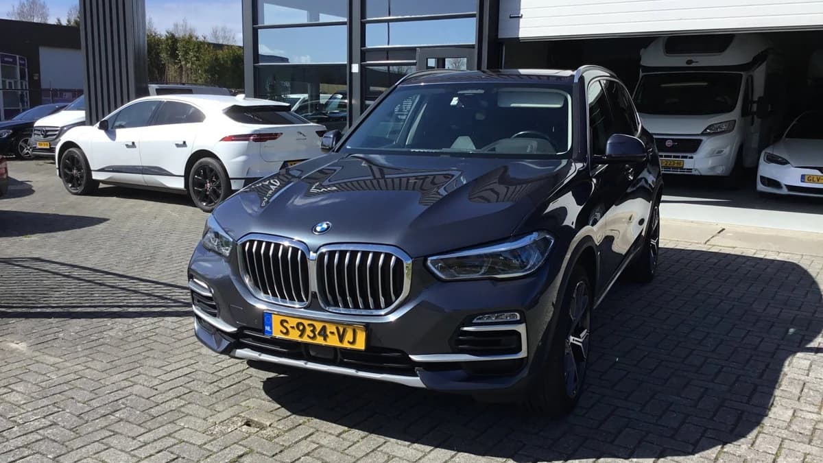 BMW X5 — foto 1