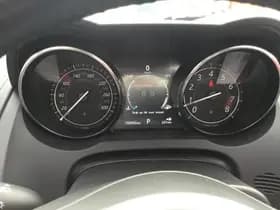 Jaguar F-Type thumbnail 11