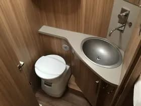 Knaus R22 thumbnail 13