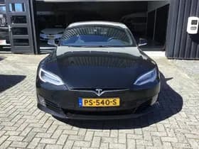 Tesla Model S thumbnail 3