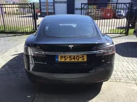 Tesla Model S thumbnail 6