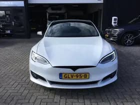 Tesla Model S thumbnail 3
