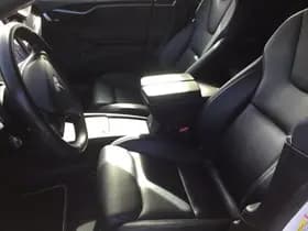 Tesla Model S thumbnail 8