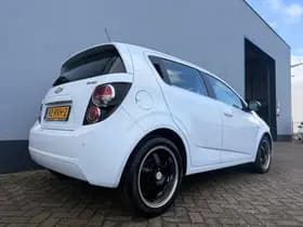 Chevrolet Aveo thumbnail 6