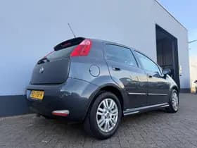 Fiat Punto thumbnail 6