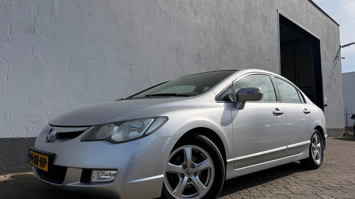 Honda Civic — foto 1