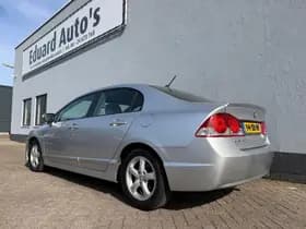 Honda Civic thumbnail 4