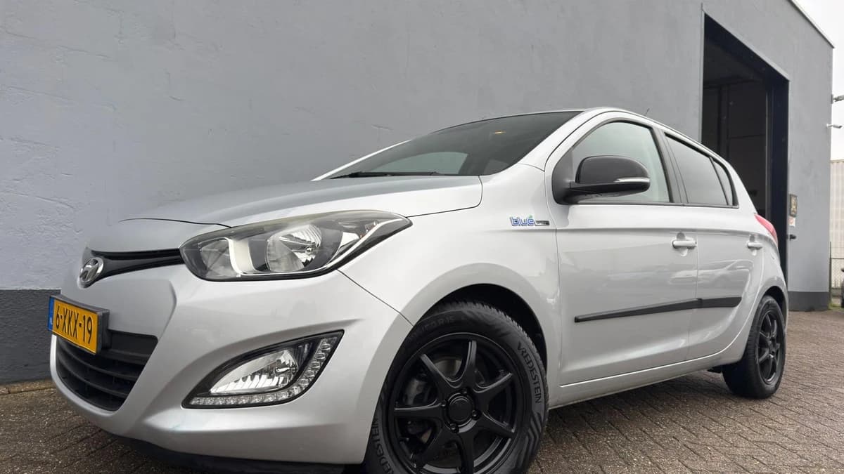Hyundai i20 — foto 1