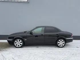 Jaguar X-type thumbnail 2