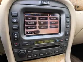 Jaguar X-Type thumbnail 12