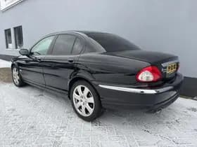 Jaguar X-type thumbnail 3