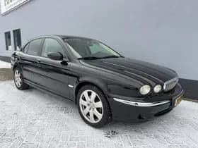 Jaguar X-type thumbnail 4