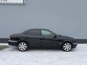 Jaguar X-type thumbnail 5
