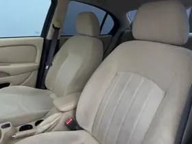 Jaguar X-type thumbnail 7