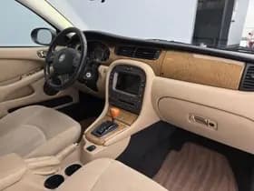 Jaguar X-type thumbnail 10