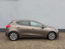 Kia Cee'd thumbnail 5