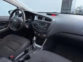 Kia Pro_cee'd thumbnail 11